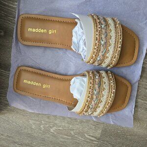 BRAND NEW  | Madden Girl Thread Sandal  | Size: 8M |